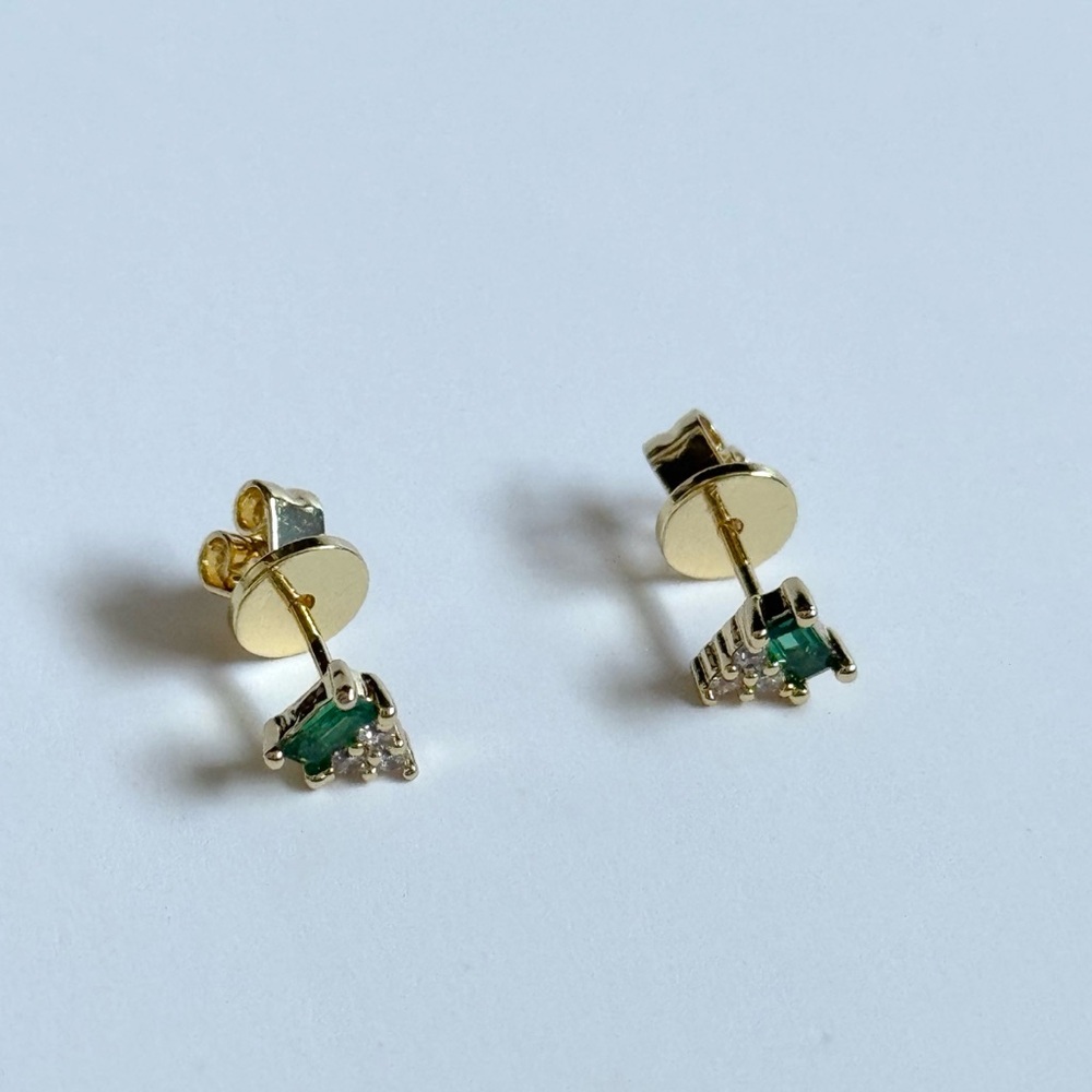 Tani Stud Earrings